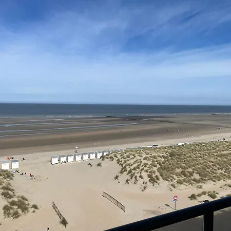 Apartament In With Sea Views