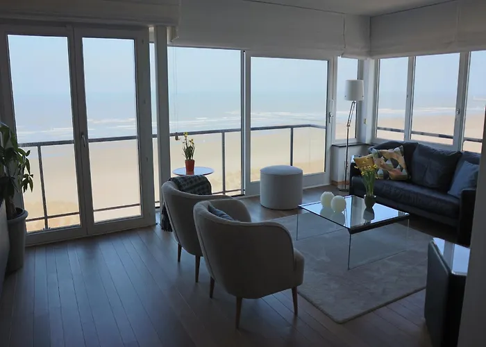 Apartment In With Sea Views *
